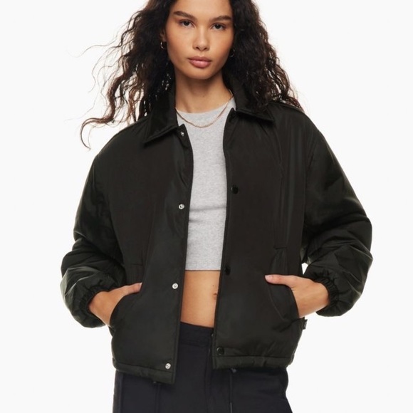 Aritzia Jackets & Blazers - Aritzia TNA Coaches  Short Jacket